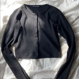 Brandy Melville button up crop :)